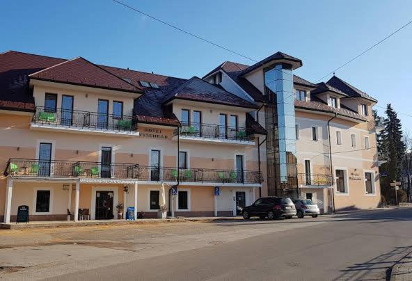 Hotel Vysehrad Турчянське Тепліце Екстер'єр фото